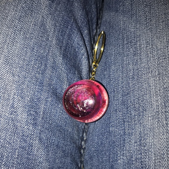 Custom epoxy mushroom 🍄 keychain with my favorite leaf New - Picture 5 of 6